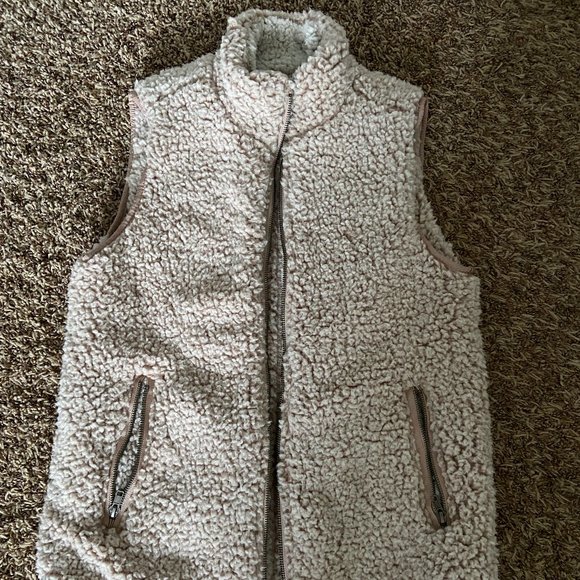 Sherpa Soft Women's Vest - Picture 1 of 3